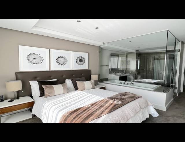 2 BEDROOM APARTMENT FOR SALE IN SANDOWN